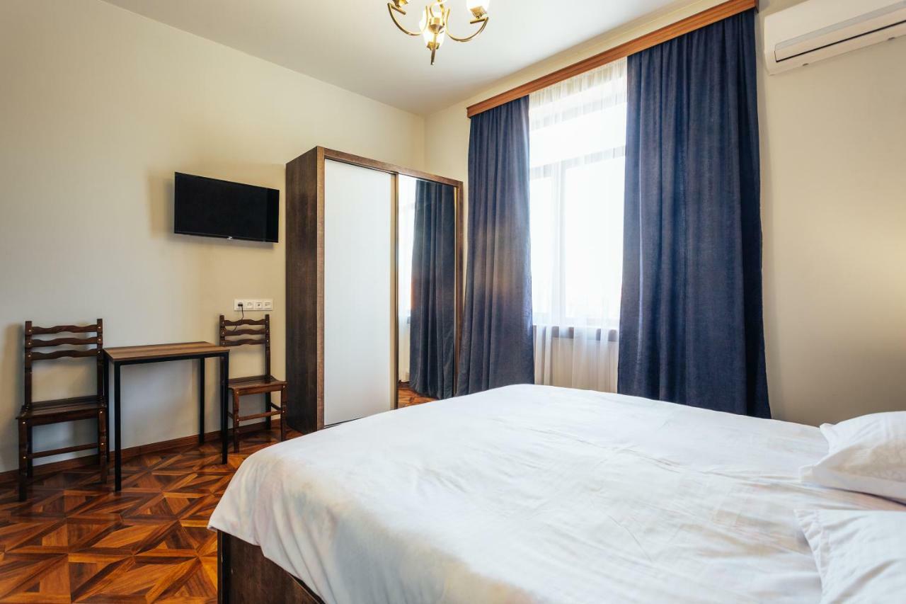 Memory House Ξενοδοχείο Κουτάισι Εξωτερικό φωτογραφία