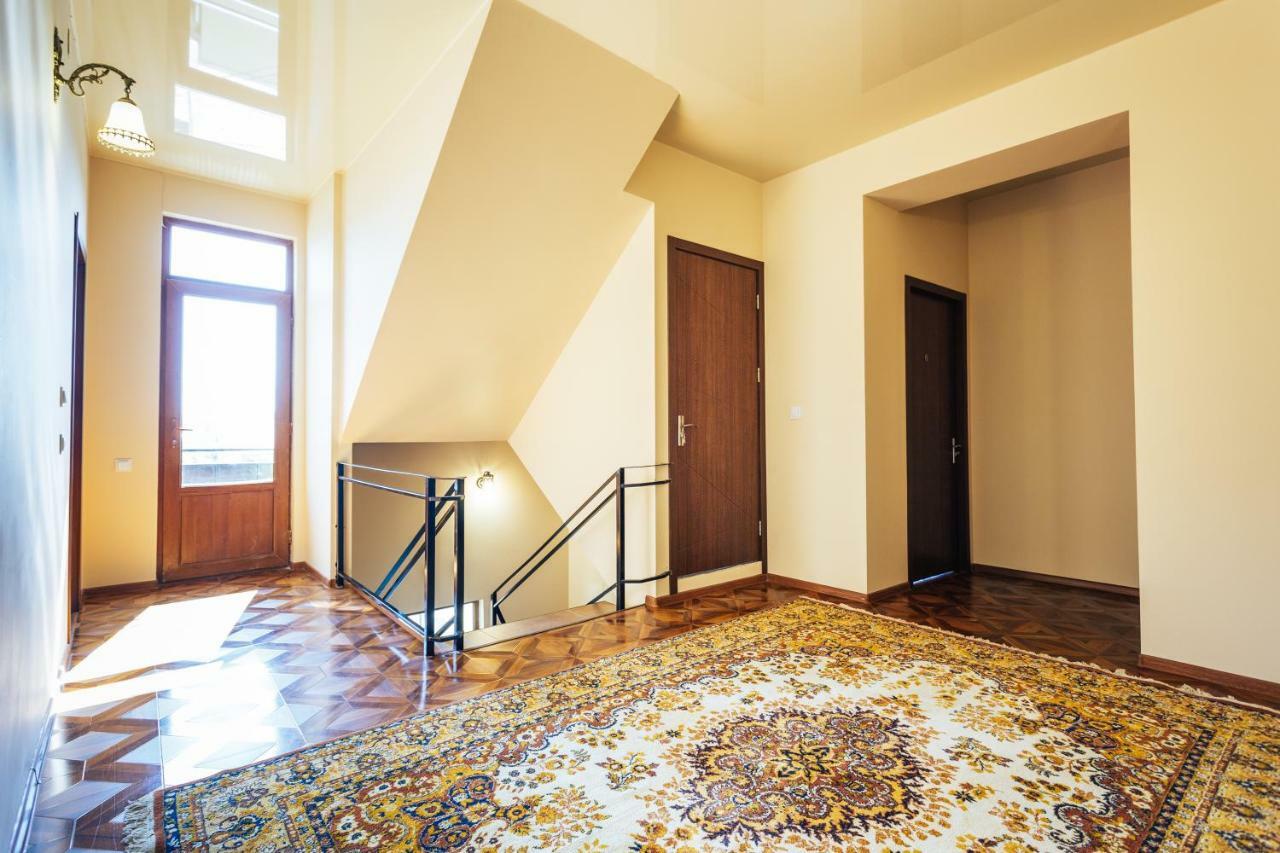 Memory House Ξενοδοχείο Κουτάισι Εξωτερικό φωτογραφία
